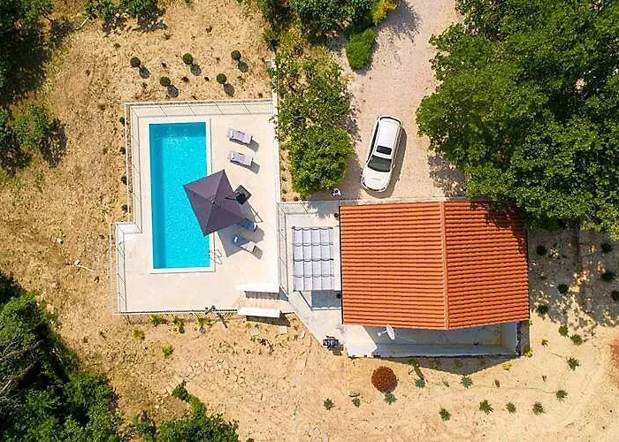 Forest Serenity 빌라 파진