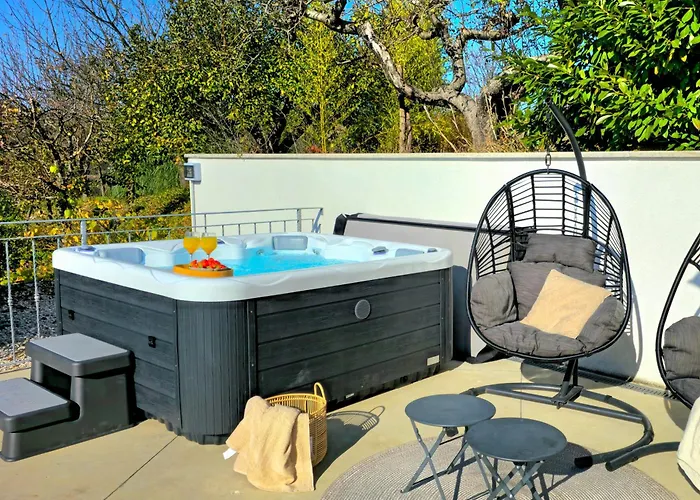 빌라 Forest Serenity 파진